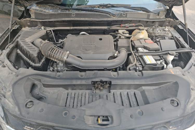 Used Chevrolet Blazer 2023 Light Hybrid 650T Model Engine Bay