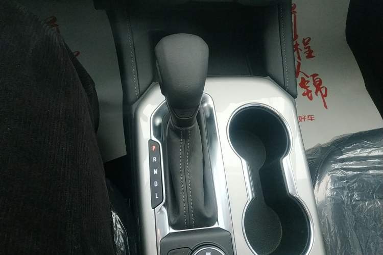 Used Chevrolet Blazer 2023 Light Hybrid 650T Model Gear Lever
