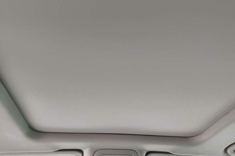 Used Chevrolet Blazer 2023 Light Hybrid 650T Model Headliner