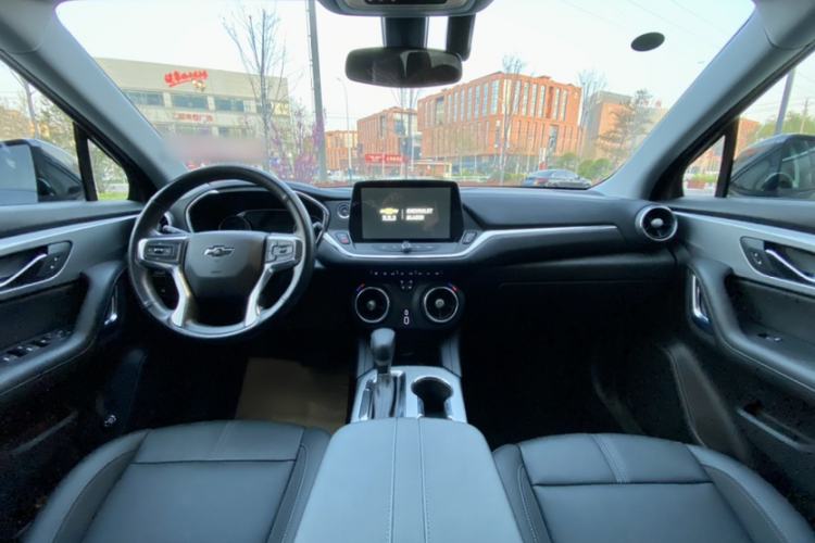 Used Chevrolet Blazer 2023 Light Hybrid 650T Model Interior 3