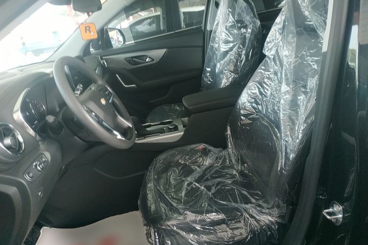 Used Chevrolet Blazer 2023 Light Hybrid 650T Model Left Front Seat