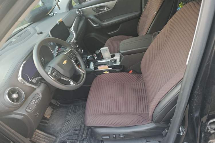 Used Chevrolet Blazer 2023 Light Hybrid 650T Model Left Front Seat