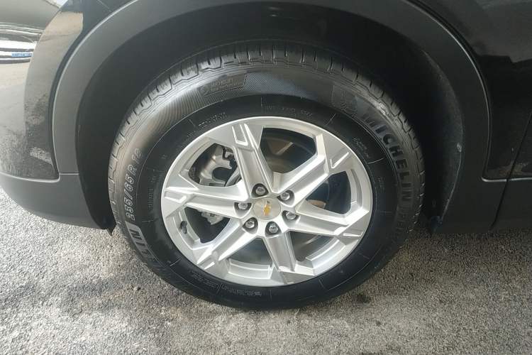 Used Chevrolet Blazer 2023 Light Hybrid 650T Model Left Front Wheel Hub