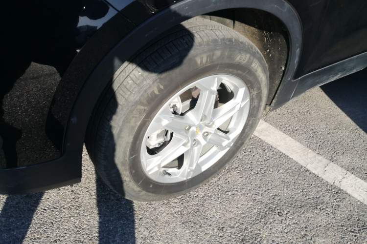 Used Chevrolet Blazer 2023 Light Hybrid 650T Model Left Front Wheel Hub