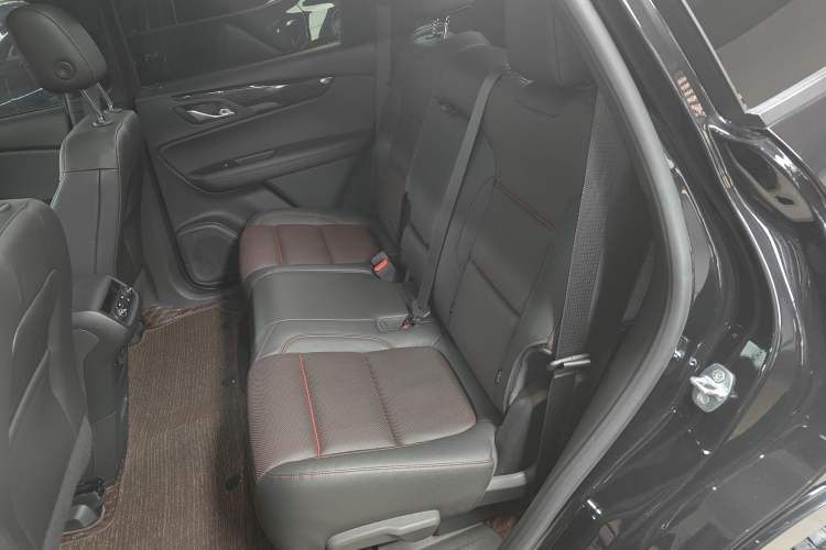 Used Chevrolet Blazer 2023 Light Hybrid 650T RS Twin-Clutch All-Wheel Drive Engine Version Left Rear Seat