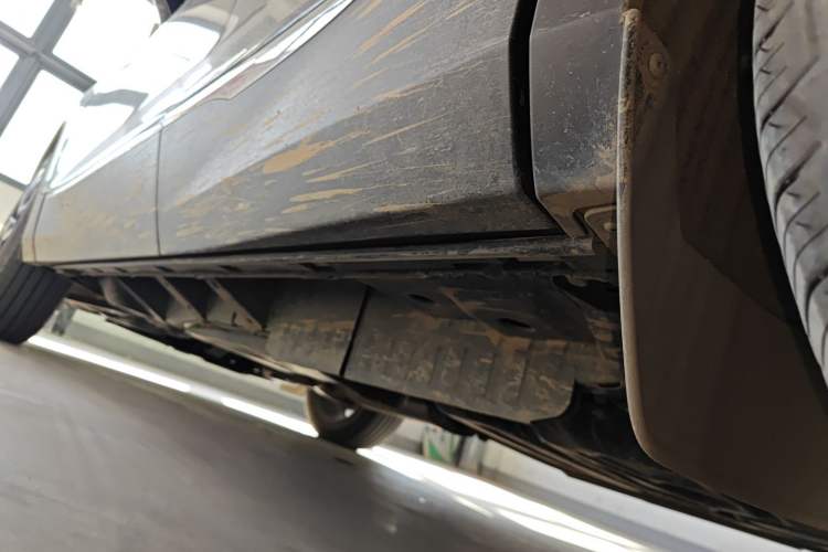 Used Chevrolet Blazer 2023 Light Hybrid 650T Redline Thunder Edition Left Side Sill