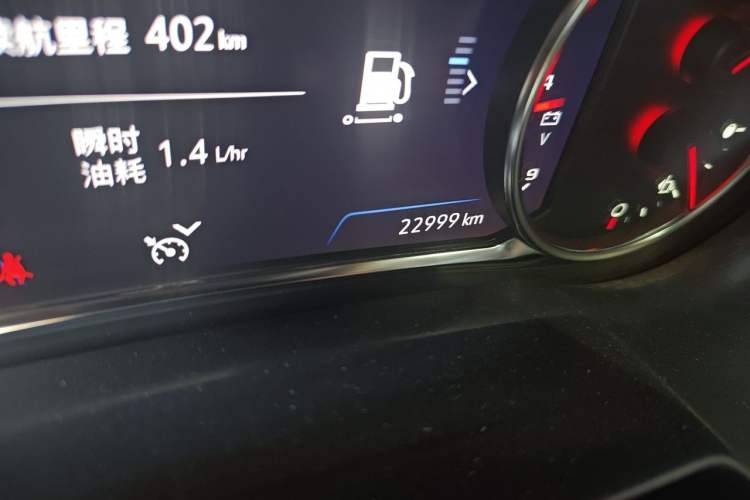 Used Chevrolet Blazer 2023 Light Hybrid 650T Model Odometer Close Up