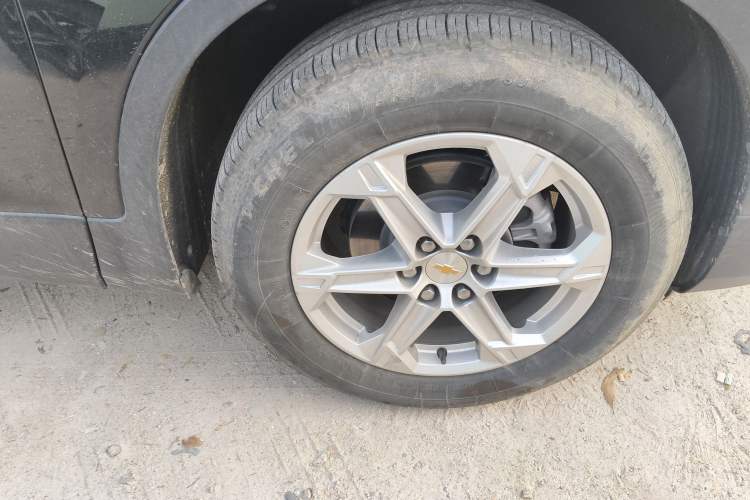 Used Chevrolet Blazer 2023 Light Hybrid 650T Model Right Front Wheel Hub