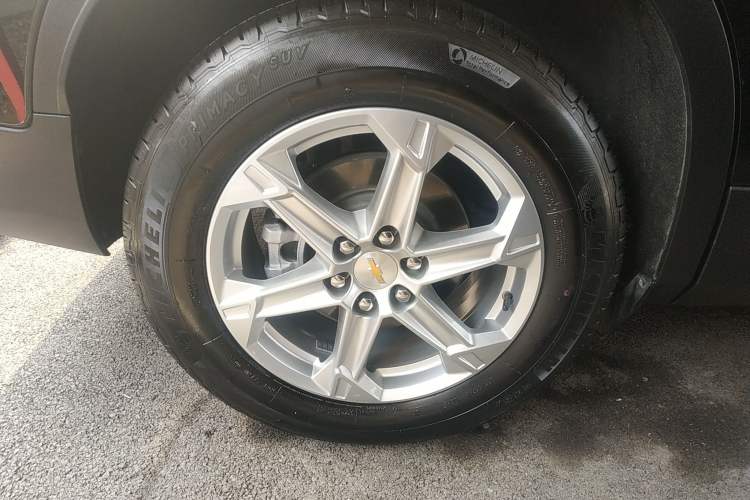 Used Chevrolet Blazer 2023 Light Hybrid 650T Model Right Rear Wheel Hub