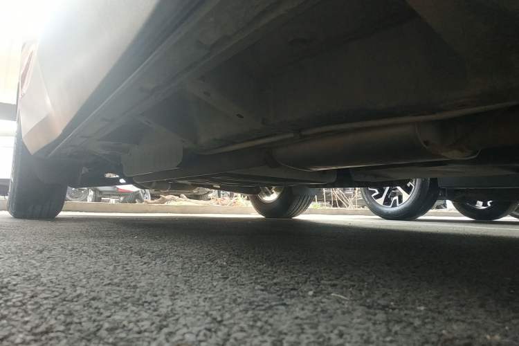 Used Chevrolet Blazer 2023 Light Hybrid 650T Model Right Side Sill