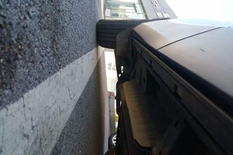 Used Chevrolet Blazer 2023 Light Hybrid 650T Model Right Side Sill