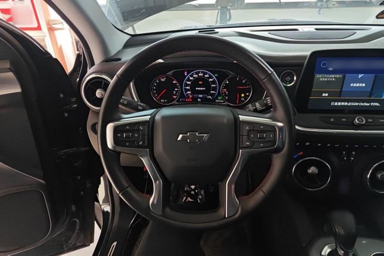 Used Chevrolet Blazer 2023 Light Hybrid 650T Redline Thunder Edition Steering Wheel