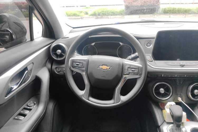 Used Chevrolet Blazer 2023 Light Hybrid 650T Model Steering Wheel
