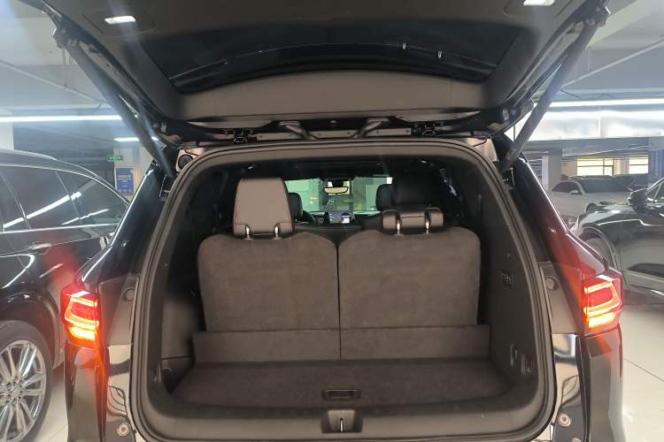 Used Chevrolet Blazer 2023 Light Hybrid 650T RS Twin-Clutch All-Wheel Drive Engine Version Trunk