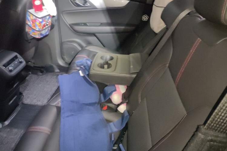 Used Chevrolet Blazer 2023 Light Hybrid 650T Redline Thunder Edition Left Rear Seat