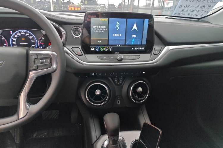 Used Chevrolet Blazer 2023 Light Hybrid 650T Model Audio And AC Panel