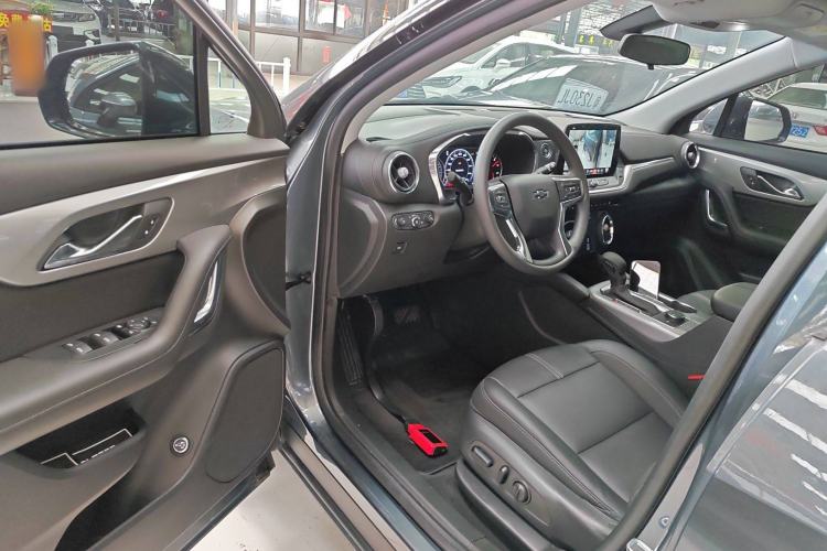 Used Chevrolet Blazer 2023 Light Hybrid 650T Model Driver Seat