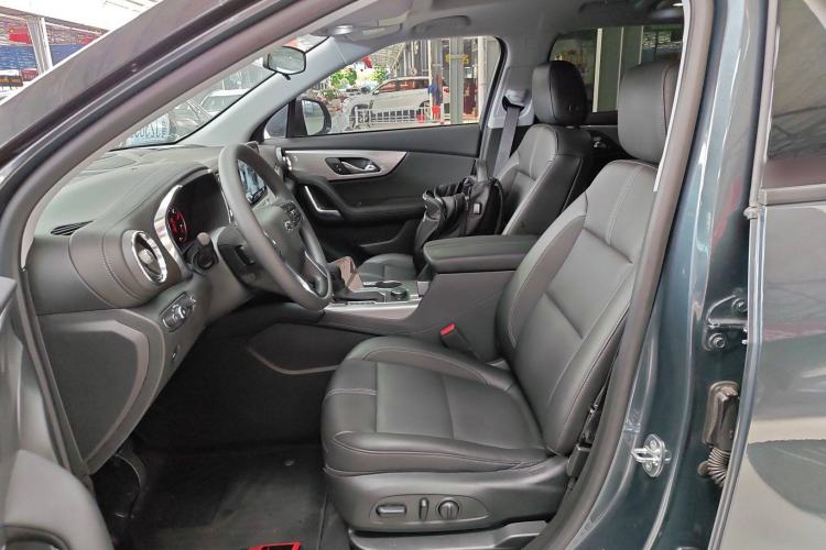 Used Chevrolet Blazer 2023 Light Hybrid 650T Model Left Front Seat