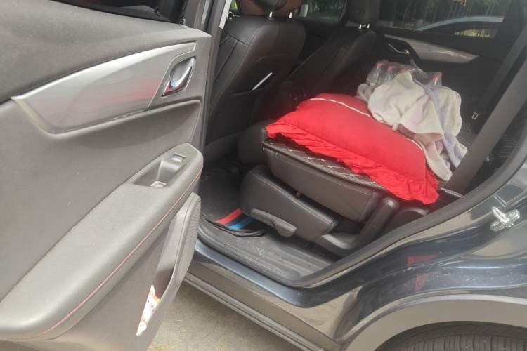 Used Chevrolet Blazer 2023 Light Hybrid 650T Redline Thunder Edition Left Rear Seat