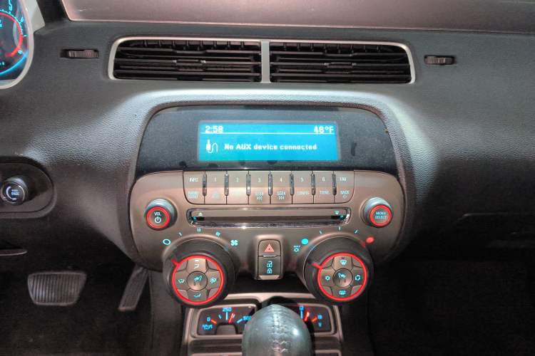 Used Chevrolet Camaro 2011 3.6L Legendary Performance Edition Audio And AC Panel