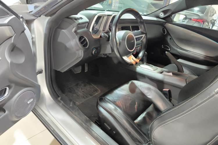 Used Chevrolet Camaro 2011 3.6L Legendary Performance Edition Driver Seat