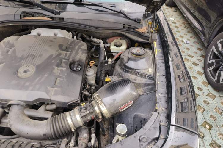 Used Chevrolet Camaro 2011 3.6L Legendary Performance Edition Engine Bay Left