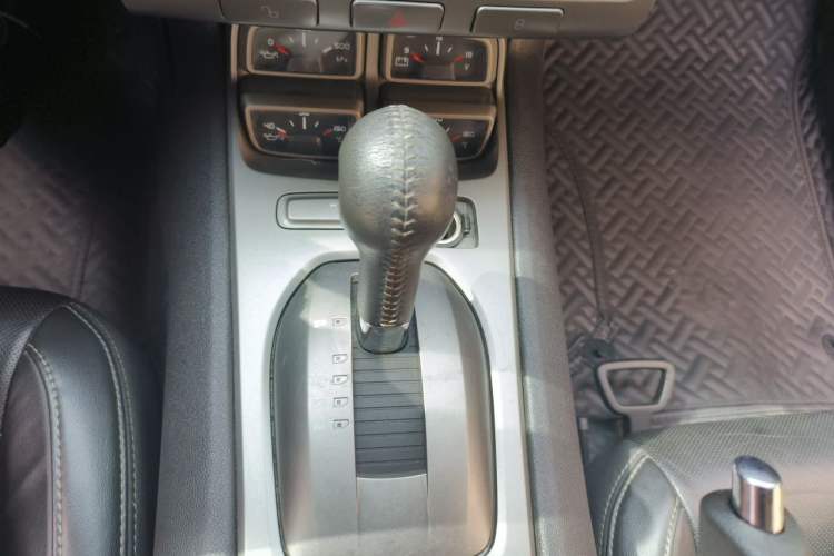 Used Chevrolet Camaro 2011 3.6L Legendary Performance Edition Gear Lever