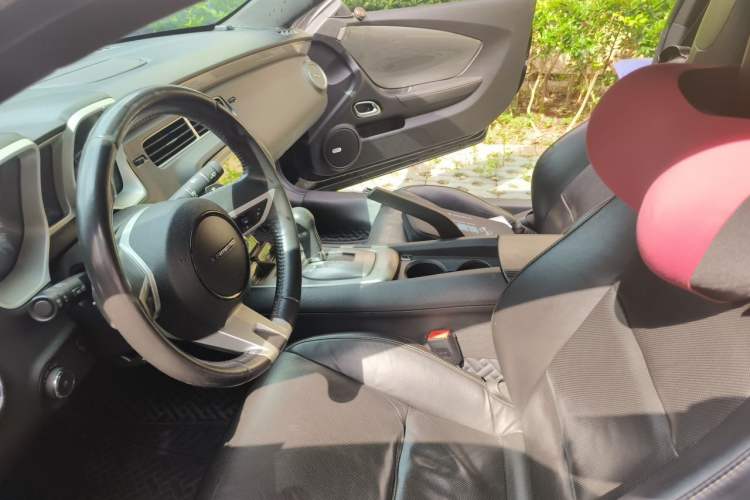 Used Chevrolet Camaro 2011 3.6L Legendary Performance Edition Left Front Seat