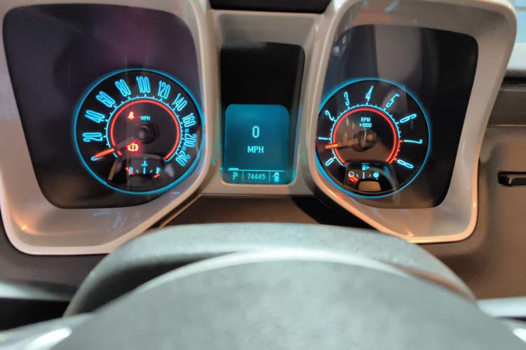 Used Chevrolet Camaro 2011 3.6L Legendary Performance Edition Odometer Close Up