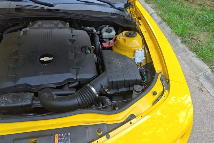 Used Chevrolet Camaro 2011 3.6L Legendary Performance Edition Engine Bay Left
