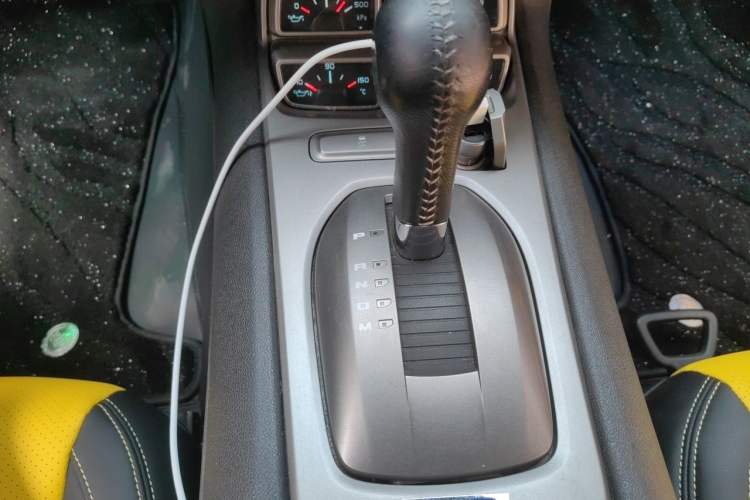 Used Chevrolet Camaro 2011 3.6L Legendary Performance Edition Gear Lever