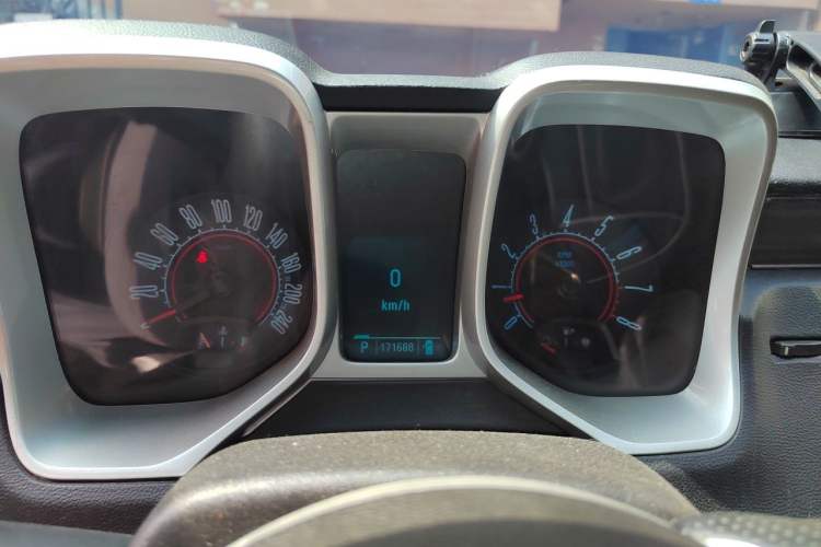 Used Chevrolet Camaro 2011 3.6L Legendary Performance Edition Instrument Cluster