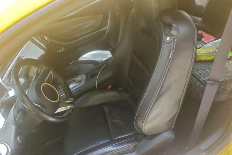 Used Chevrolet Camaro 2011 3.6L Legendary Performance Edition Left Front Seat