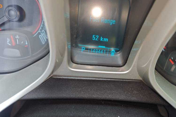 Used Chevrolet Camaro 2011 3.6L Legendary Performance Edition Odometer Close Up