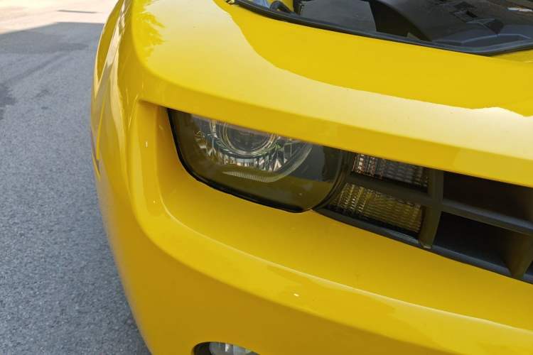 Used Chevrolet Camaro 2011 3.6L Legendary Performance Edition Right Front Headlight