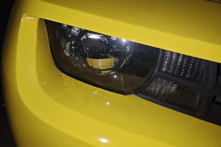 Used Chevrolet Camaro 2011 3.6L Legendary Performance Edition Right Front Headlight