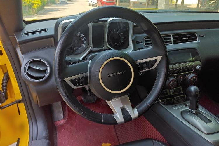 Used Chevrolet Camaro 2011 3.6L Legendary Performance Edition Steering Wheel