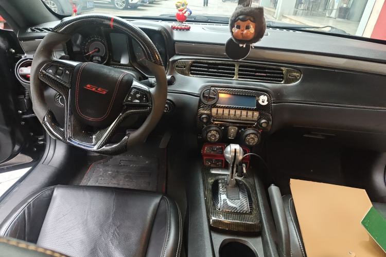 Used Chevrolet Camaro 2012 3.6L Legendary Performance Edition Center Console