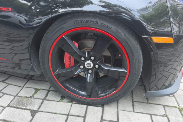 Used Chevrolet Camaro 2012 3.6L Legendary Performance Edition Right Front Wheel Hub