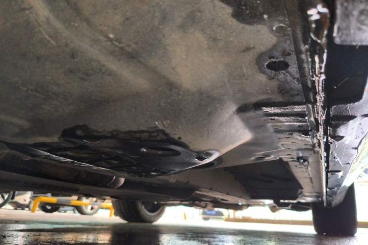 Used Chevrolet Camaro  Chassis Front Left