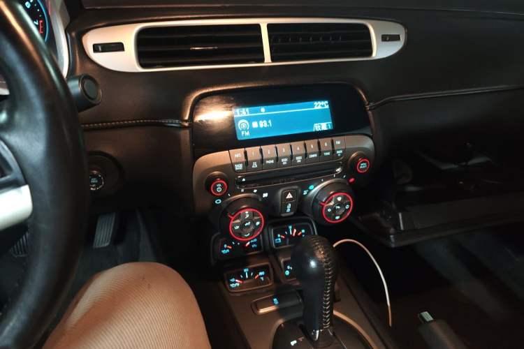 Used Chevrolet Camaro 2012 3.6L Legendary Performance Edition Audio And AC Panel