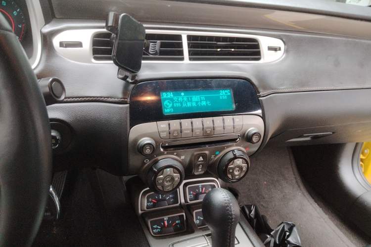 Used Chevrolet Camaro 2012 3.6L Legendary Performance Edition Audio And AC Panel