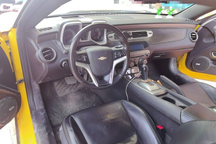 Used Chevrolet Camaro 2012 Revised Version 3.6L Legendary Performance Edition Center Console