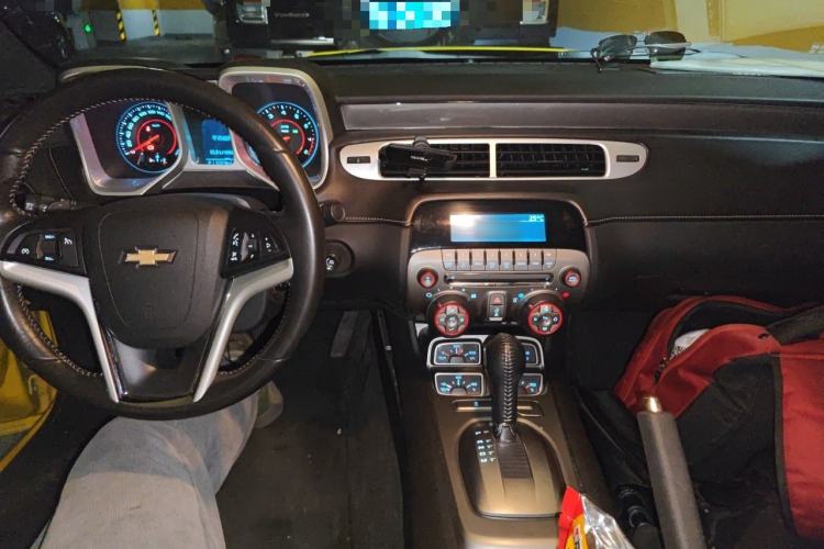 Used Chevrolet Camaro 2012 Revised Version 3.6L Legendary Performance Edition Center Console