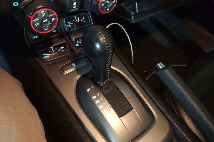 Used Chevrolet Camaro 2012 3.6L Legendary Performance Edition Gear Lever