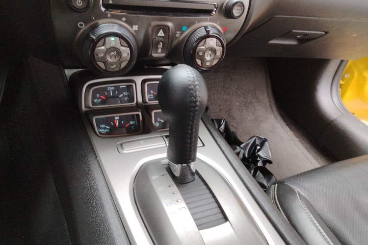 Used Chevrolet Camaro 2012 3.6L Legendary Performance Edition Gear Lever