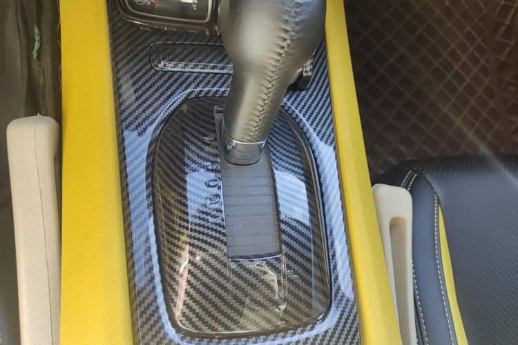 Used Chevrolet Camaro 2012 3.6L Legendary Performance Edition Gear Lever
