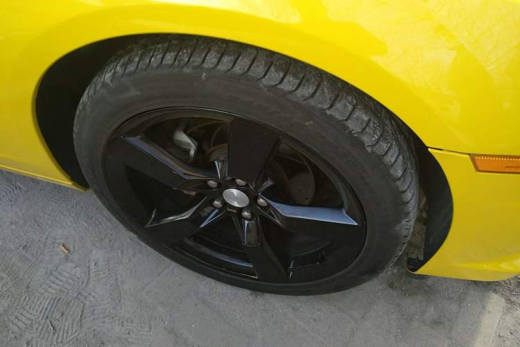 Used Chevrolet Camaro 2012 Revised Version 3.6L Legendary Performance Edition Right Front Wheel Hub