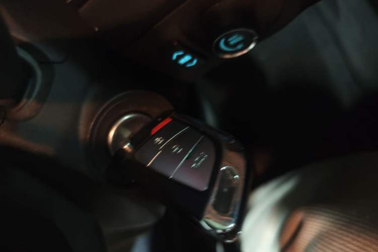 Used Chevrolet Camaro 2012 3.6L Legendary Performance Edition Vehicle Key