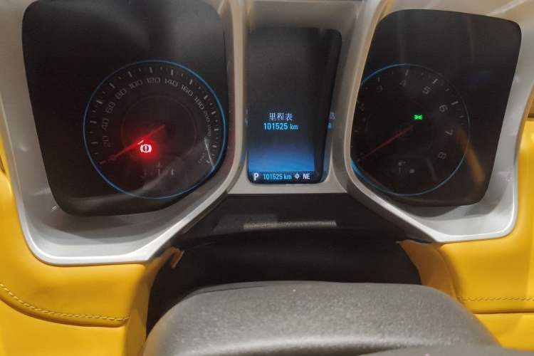Used Chevrolet Camaro 2015 3.6L RS Limited Edition Odometer Close Up